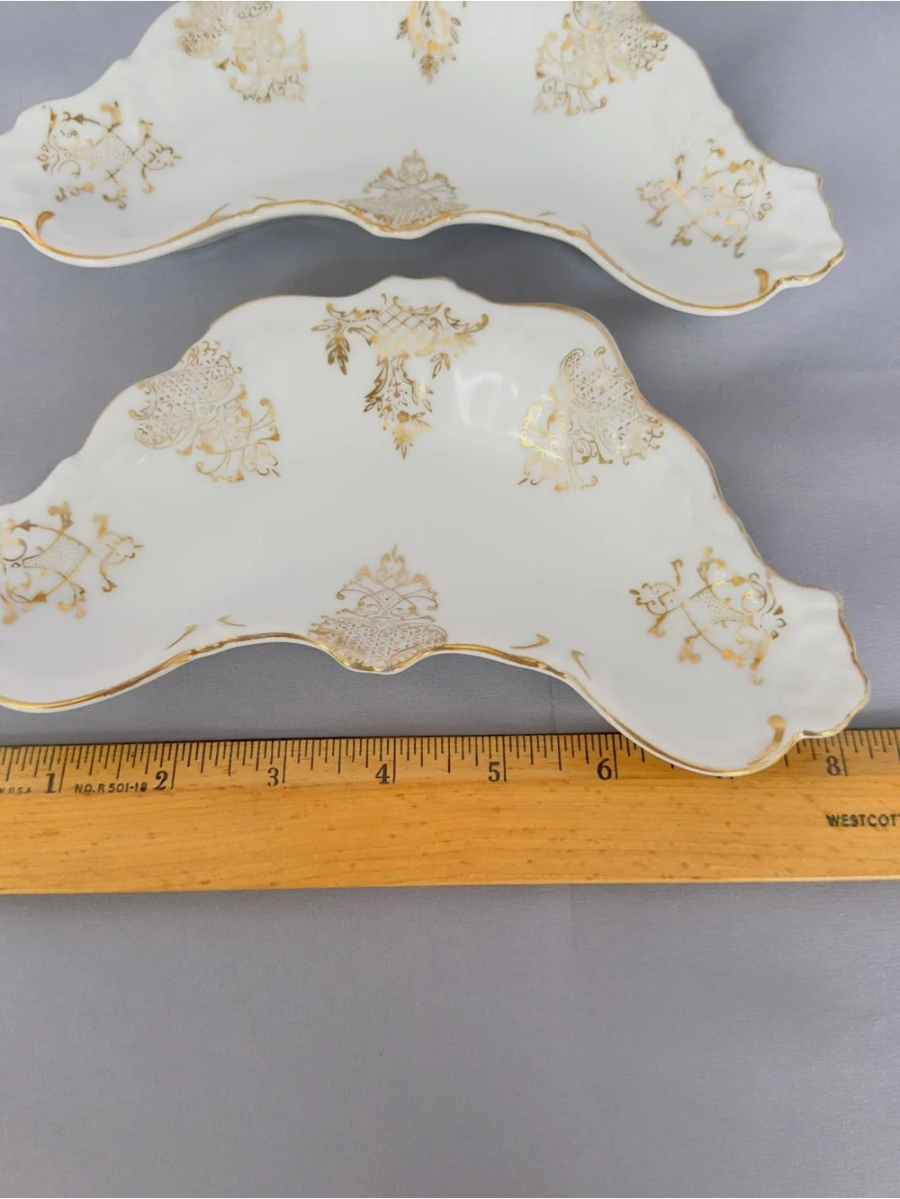 Set of 2 Vintage Andrea Sadek Porcelain Gold Design Bone Dishes Trinket Kidney